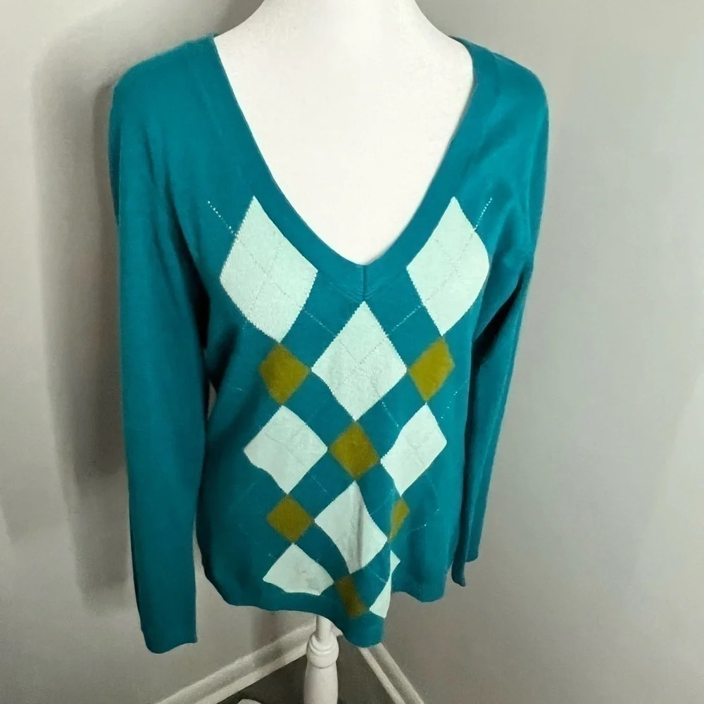 New York & company argyle vneck‎ sweater - Picture 2 of 5